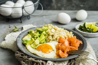 Frokosttallerken med quinoa