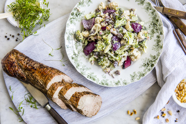 Svinefilet med brokkolisalat