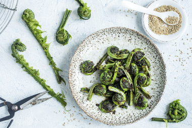 Strutseving med hvitløk og sesam 