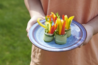 Agurkruller med hummus