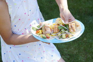 Grillet laks med frisk salsa