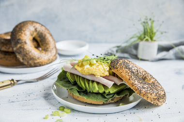 Bagel med eggerøre 