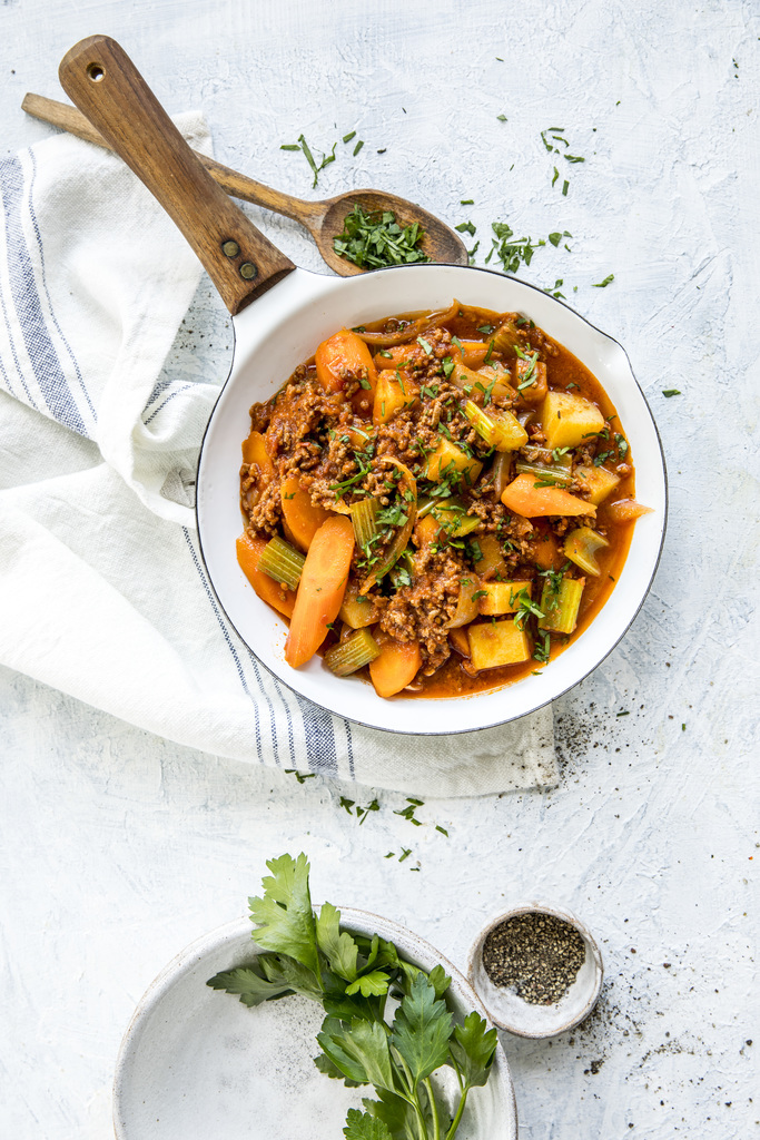 RASK MIDDAGSGRYTE MED KJØTTDEIG - høydebilde