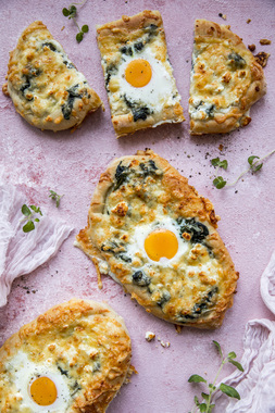 KHATCHAPURI - GEORGISK OSTEBRØD - høydebilde