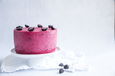 Kake med skogsbærkrem