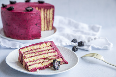 Kake med skogsbærkrem