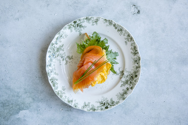 Snitter med laks og eggerøre