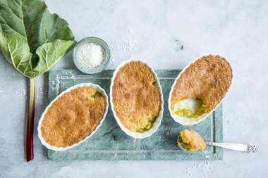 Rabarbra- og kokosdessert