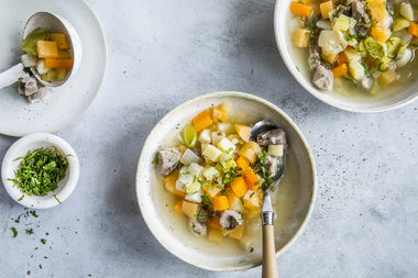 Suppe med lettsaltet lammekjøtt