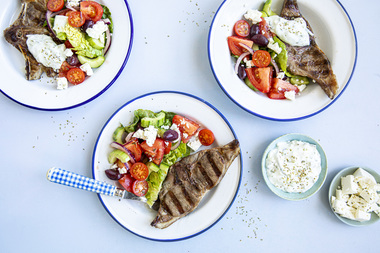 Lammekoteletter med gresk salat