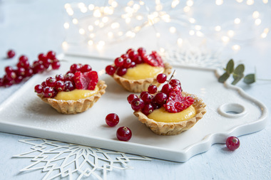 Sandkaker med appelsincurd og rips