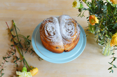Påskebrød med sjokolade og appelsin