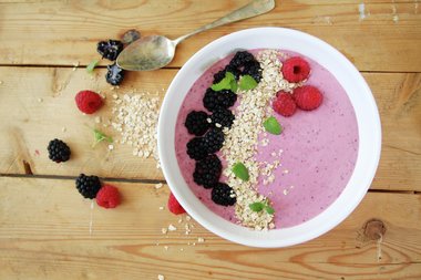 Smoothiebowl med havregryn