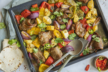 Fajita tray bake