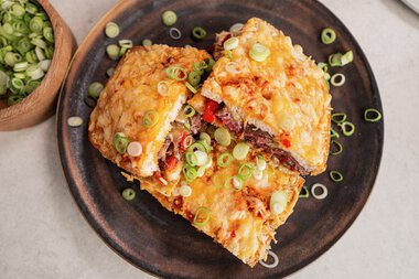 Biffsandwich med karamellisert løk