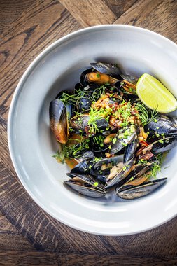 Henningsvær Bryggehotell