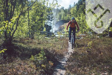 Sykkel ved Grønfossen Lesja