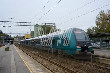Tog på Eidvoll stasjon
