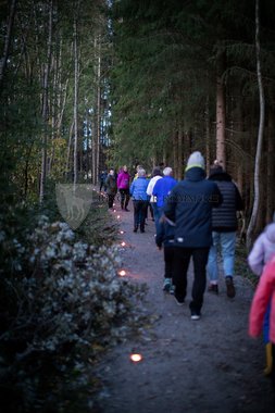 Lysvandring langs Brumunda