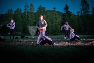 Lysvandring langs Brumunda