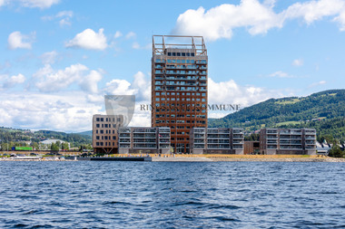 D/S Skibladner på Skibladnerbrygga ved Mjøsparken