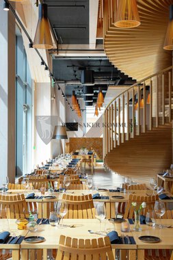 Wood Hotel by Frich´s  ansatte og restaurant