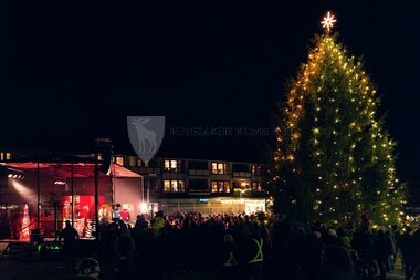 Julegrantenning og jul i Moelv