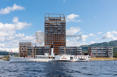 D/S Skibladner på Skibladnerbrygga ved Mjøsparken