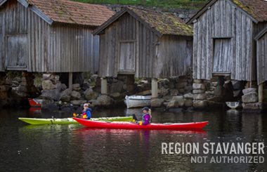 Kayaking ved Nesvåg havn 