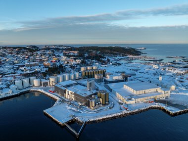 VivoMega Kristiansund dronefoto vinter 2025 fabrikk og administrasjon