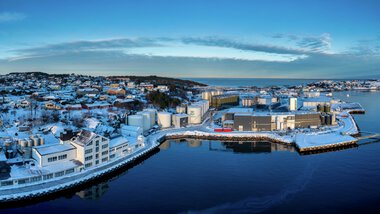VivoMega Kristiansund dronefoto vinter 2025 fabrikk og administrasjon