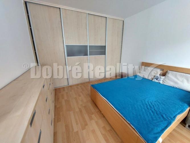 Reality PREDAJ: VEĽKÝ 1 IZBOVÝ BYT, CENTRUM