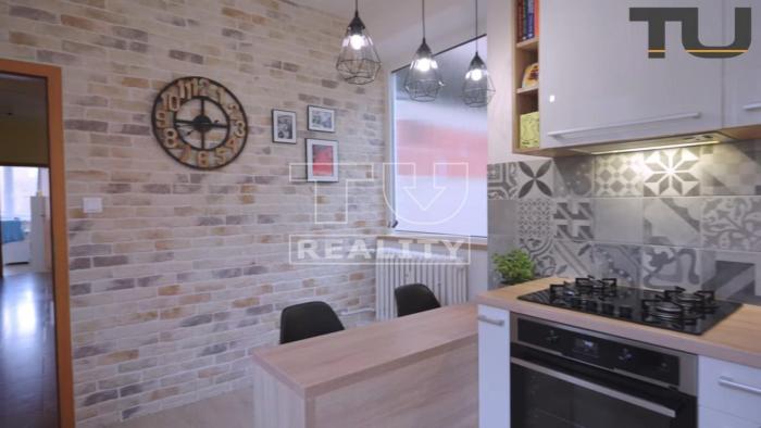 Reality !!!! Znížená cena!!!!
Tureality  ponúka na predaj 4izb.byt po čiastočnej rekonštrukcii vo vyh