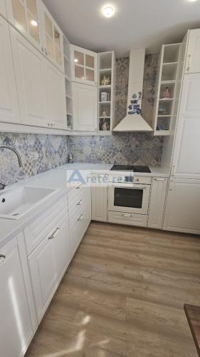 Reality Areté real - Predaj veľmi pekného, výborne dispozične riešeného, zrekonštruovaného 2-izbov