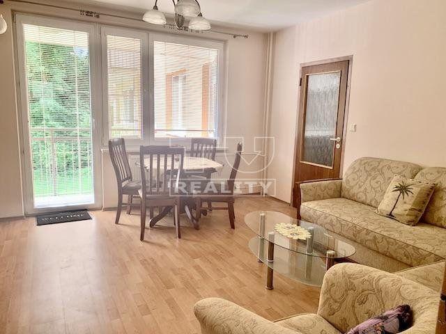Reality PREDANÉ. ZĽAVA 5.000 EUR - NA PREDAJ PRIESTRANNÝ 3-IZBOVÝ BYT (73 m2), BALKÓN, ŠATNÍK, ZARIAD