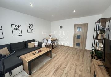 Reality Praktický 3 izbový rekonštruovaný byt s loggiou, PEZINOK 62,3 m2