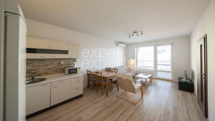 Reality Svetlý 2i byt 48m2, s balkónom a klimatizáciou, JÉGÉHO ALEJ