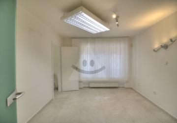 Reality 3-izbový byt byt, Bratislava, Ružinov, Prievozská (časť Nivy)