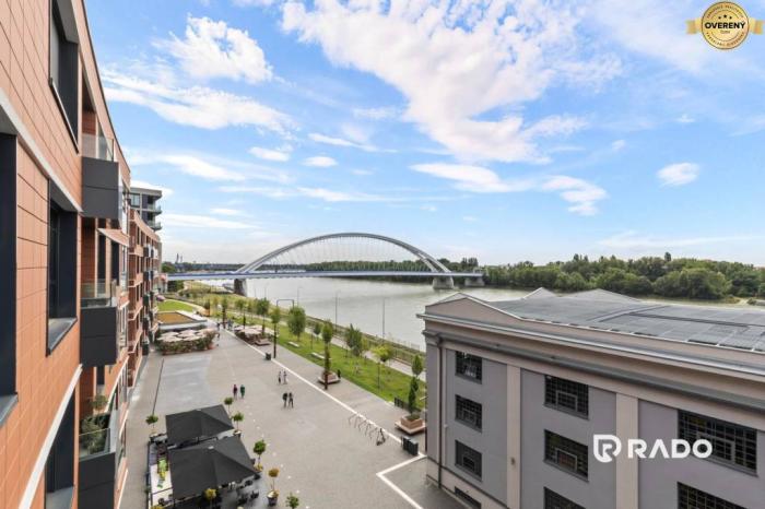 Reality RADO | slnečný 3-i byt s výhľadom na Dunaj  | Eurovea Riverside