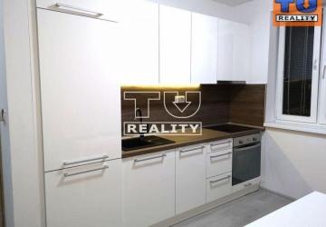 Reality PRIPRAVUJEM DO PONUKY: Veľký 3i byt 80 m² + loggia Vrakuňa