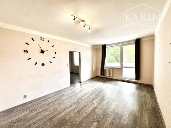 Reality Zrekonštruovaný 3-izbový byt s loggiou, 78 m2 – J. J. Boora