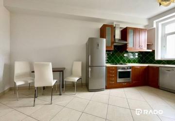 Reality RentHub | 2i byt v srdci Bratislavy | Dostojevského rad | Staré Mesto