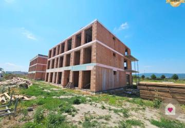 Reality 2- izbový byt 56 m2, PIVNICA, KLIMATIZÁCIA, ŽALÚZIE, REKUPERÁCIA