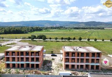 Reality 1 IZBOVÝ BYT S PIVNICOU, ZÁHRADKOU, KLIMATIZÁCIOU A ŽALÚZIAMI