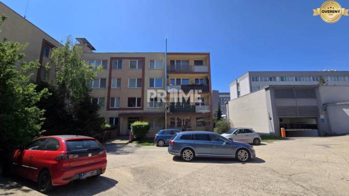 Reality Predaj 3i byt, 2 x pivnica, nepriechodné izby, Bárdošova ul., Kramáre