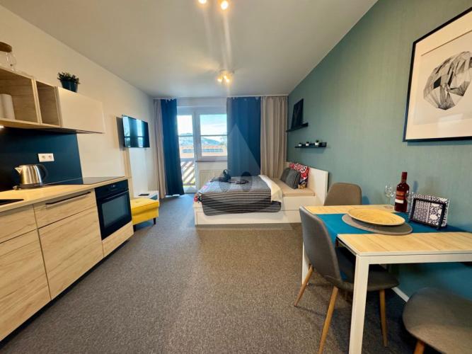 Reality 5 a viac-izbový byt byt, Bešeňová