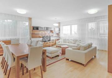 Reality Veľmi pekný 4i byt 110m2, s klimatizáciou, 2x balkón a dvojgaráž