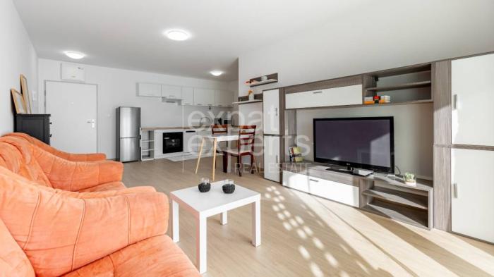 Reality Svetlý 2i byt 52m2, s terasou a parkovaním, RNDZ
