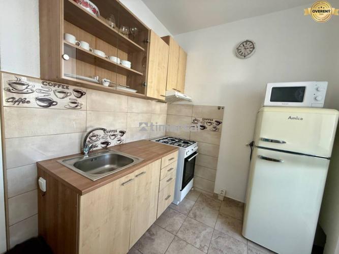 Reality EXKLUZÍVNE - Pekný 1i byt po rekonštrukcii 38m2, loggia, Na hlinách