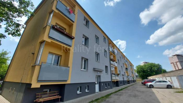 Reality 3 -izbový byt v Nových Zámkoch na predaj